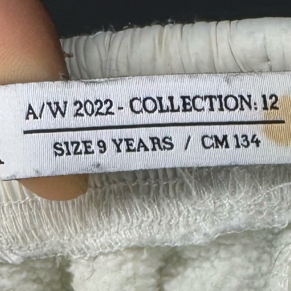 Zara Kids Fleece Joggers Sweatpants – Size 9 – White w/ Back Zipper Pocket - Picture 10 of 11